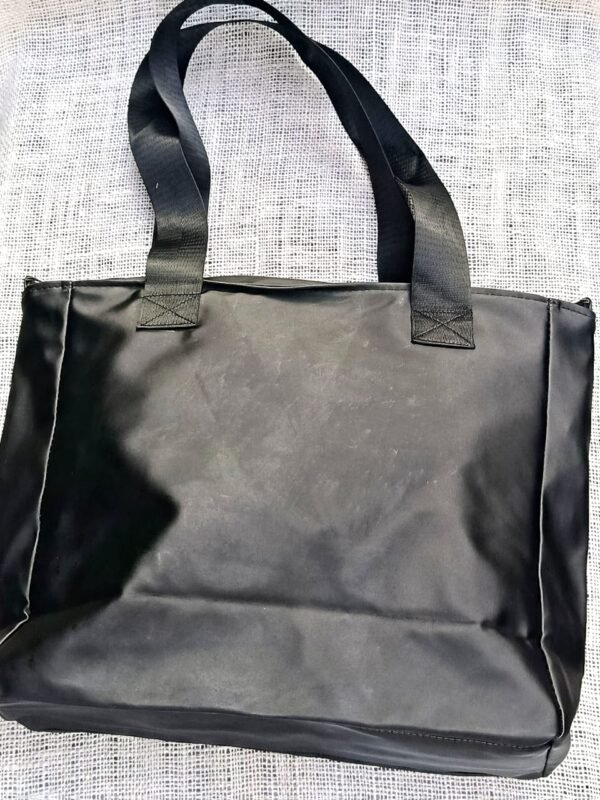 ⁦شنطه PRADA كبيره⁩ - الصورة ⁦5⁩